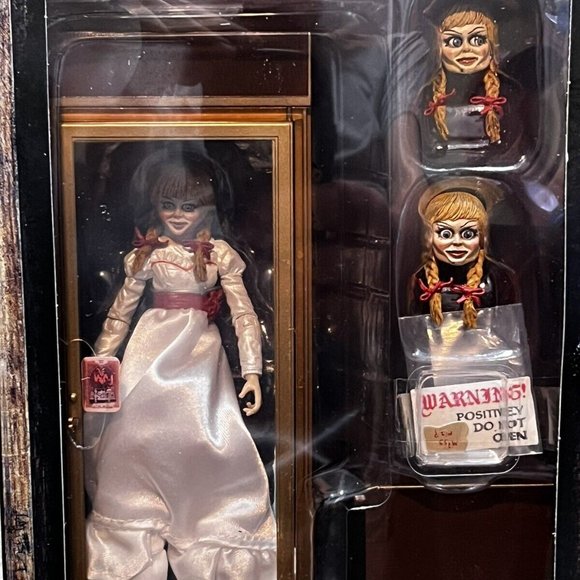 NECA The Conjuring Universe Ultimate Series Annabelle 7 inch Action Figure Misb! - Picture 3 of 4